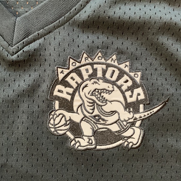 Mitchell & Ness Toronto Raptors Black Mesh Jersey Shirt - Picture 2 of 4